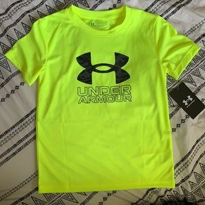 Boys Size 6 Yellow and Camo Under Armour Shirt NWT
